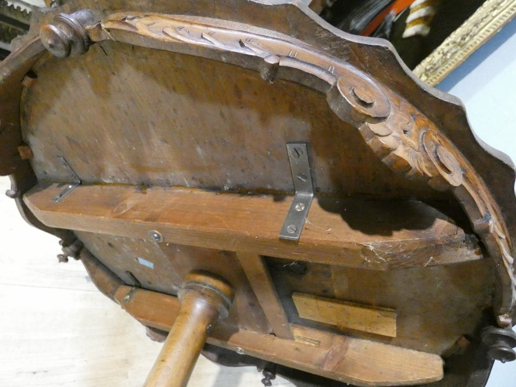 Guéridon Suisse ou Italien en marqueterie aigle et chamois, et piétement hallebardes, XIX ème-photo-7