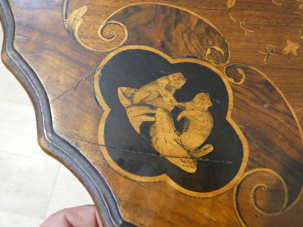 Guéridon Suisse ou Italien en marqueterie aigle et chamois, et piétement hallebardes, XIX ème-photo-8