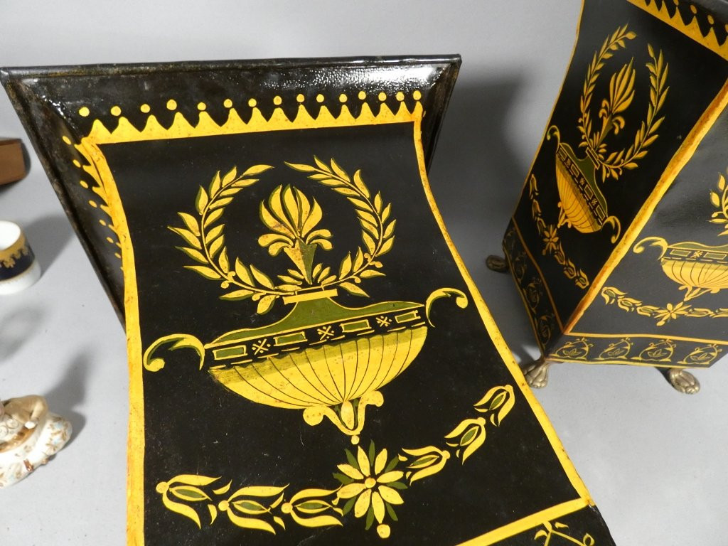 Paire de vases cornet en tôle peinte style Directoire , époque début XX ème-photo-3