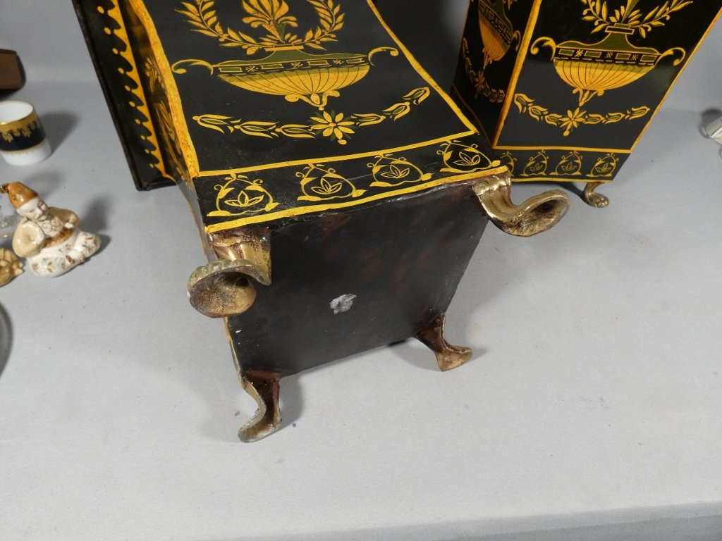 Paire de vases cornet en tôle peinte style Directoire , époque début XX ème-photo-4