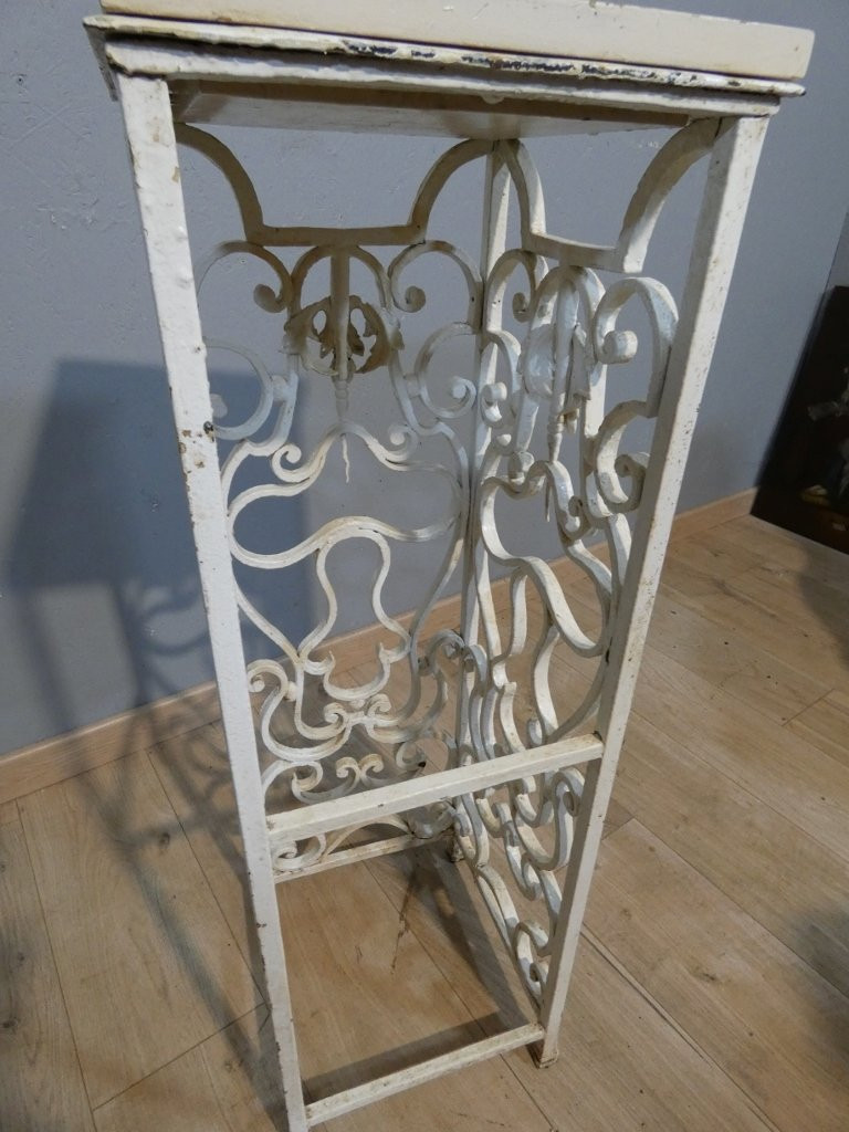 Wrought Iron Column, Painted White, With A Wooden Top, Early 20th Century-photo-2
