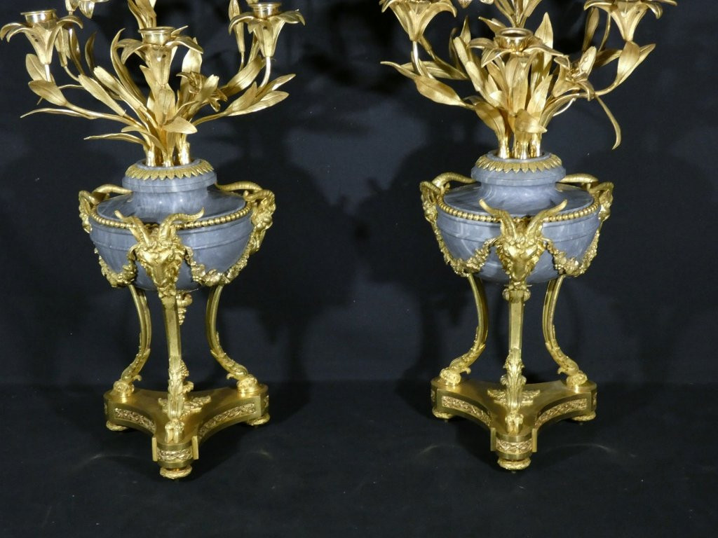 Paire de cassolettes vases fleuris montés en candélabres aux lys et béliers, époque XIX ème-photo-3