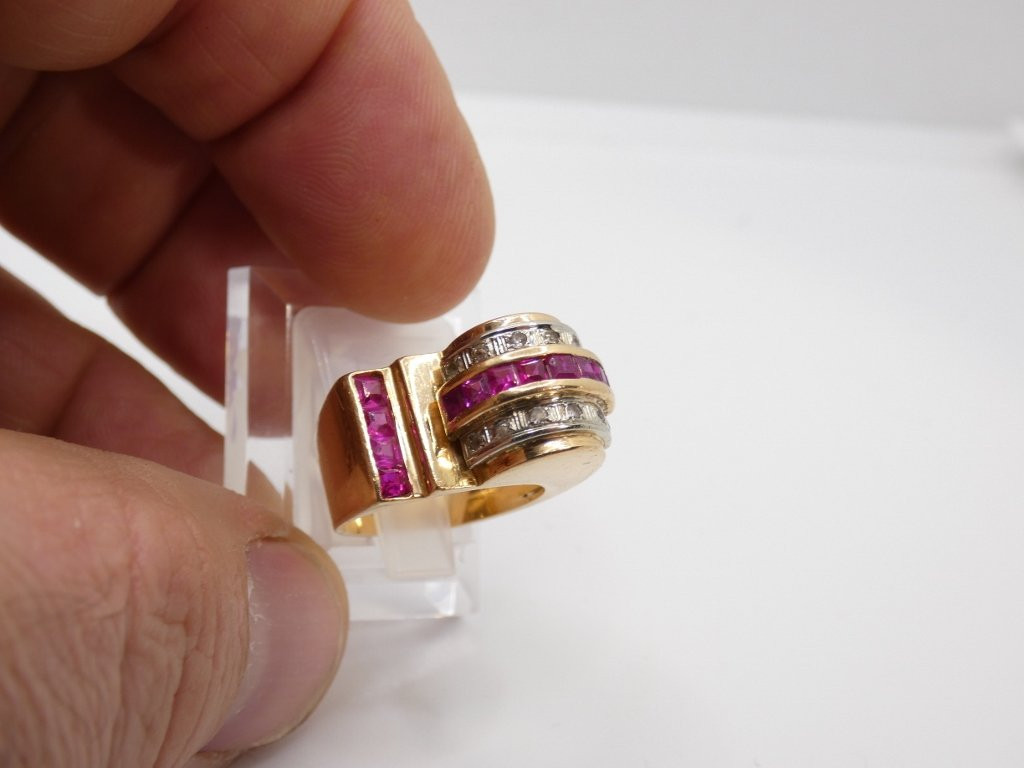 Bague Tank asymétrique diamant et rubis sur or jaune, époque 1940-photo-3