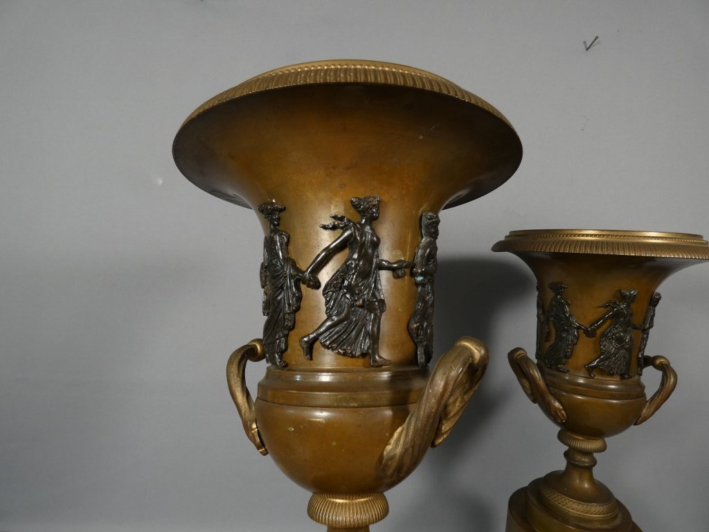 Pair Of Empire Period Patinated Bronze Cassolette Vases, Depicting A Farandole Of Bacchantes, 19th Century-photo-4