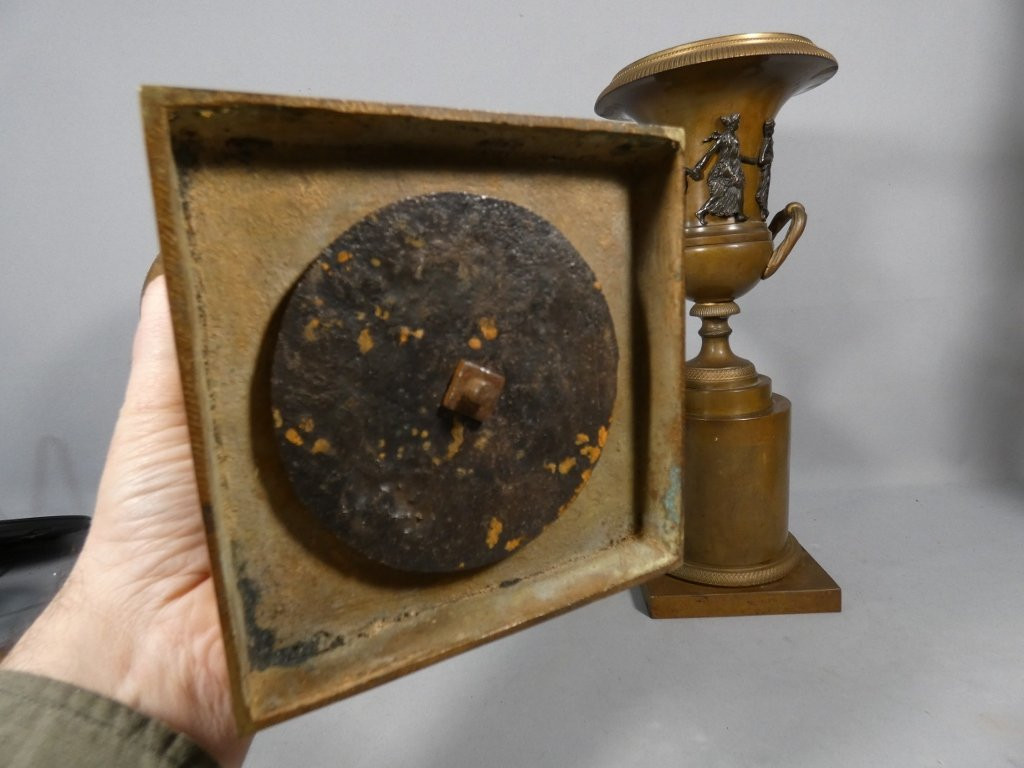 Pair Of Empire Period Patinated Bronze Cassolette Vases, Depicting A Farandole Of Bacchantes, 19th Century-photo-4