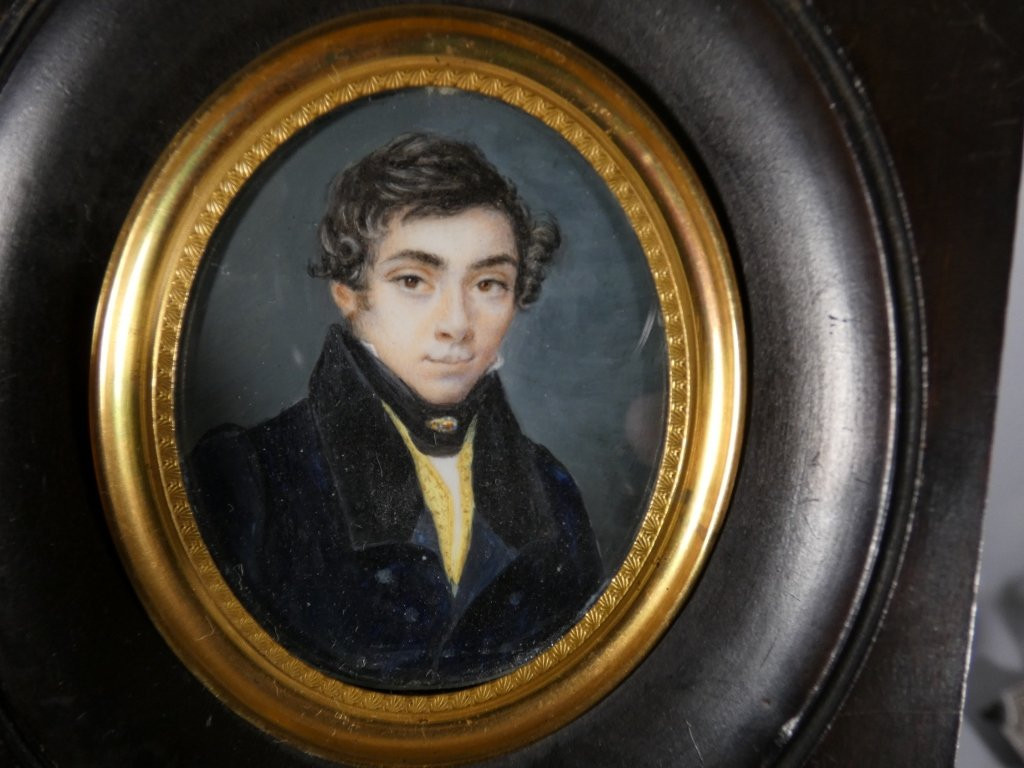 Portrait miniature d'un jeune homme époque Empire, début XIX ème-photo-3
