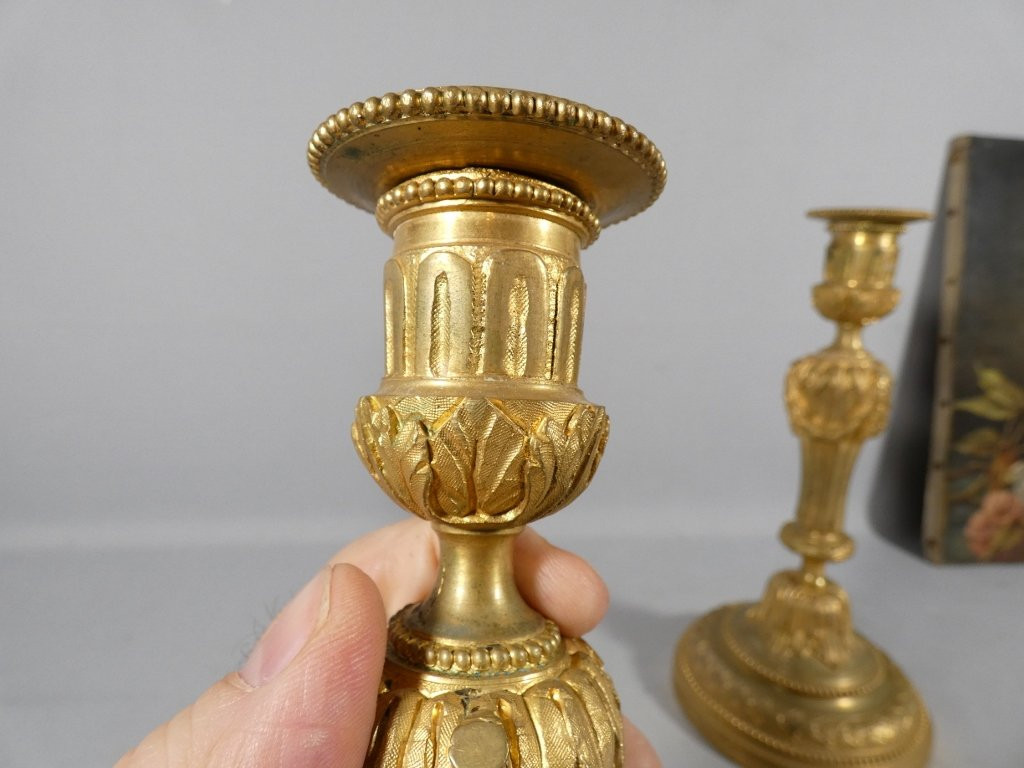 Pair Of Louis XVI Style Gilt Bronze Candlesticks, 18th Century-photo-6