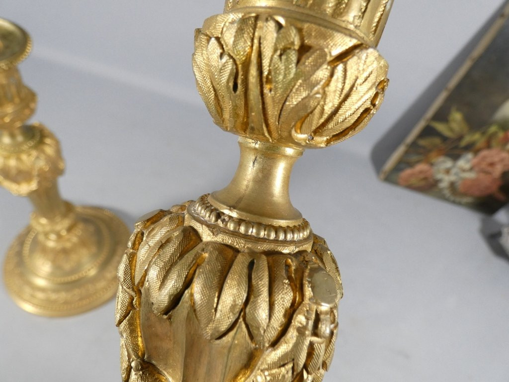 Pair Of Louis XVI Style Gilt Bronze Candlesticks, 18th Century-photo-8