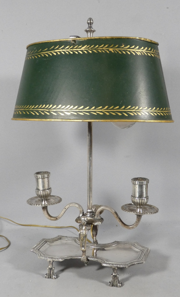 Lampe bouillotte Régence en bronze argenté, époque XVIII ème siècle