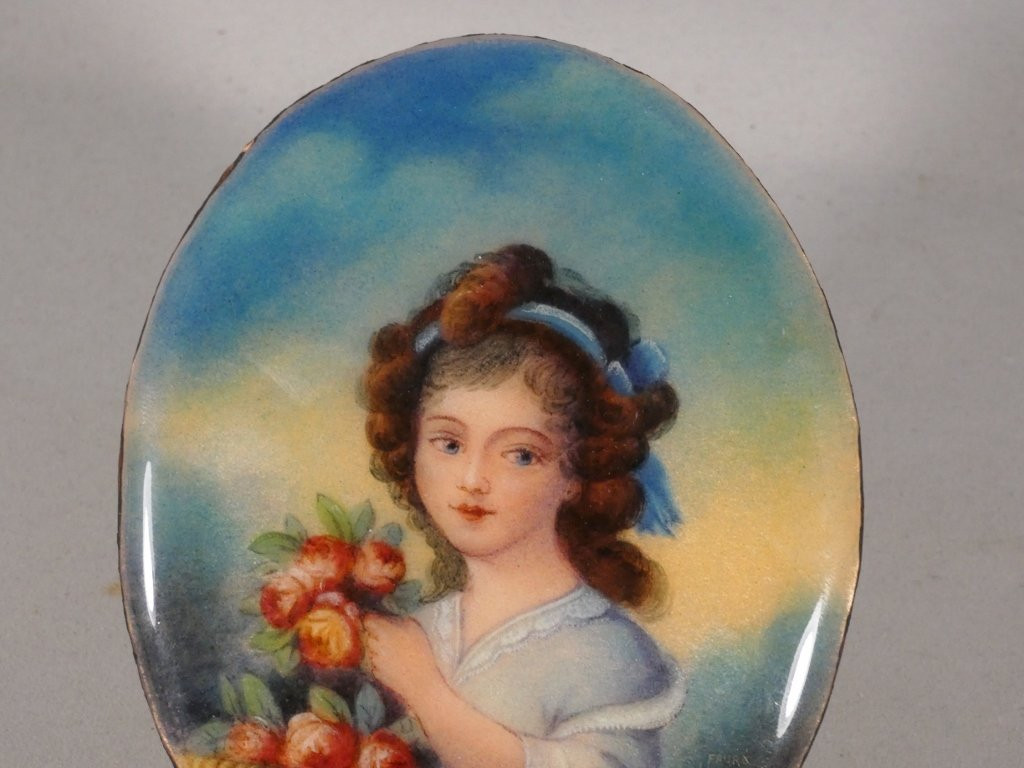 Camille Fauré Limoges, Enamel Medallion On Copper, Young Woman With Roses-photo-2