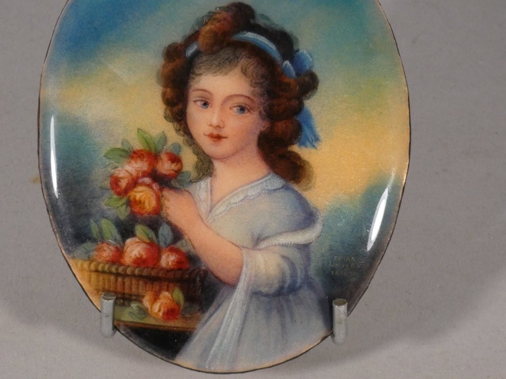 Camille Fauré Limoges, Enamel Medallion On Copper, Young Woman With Roses-photo-3