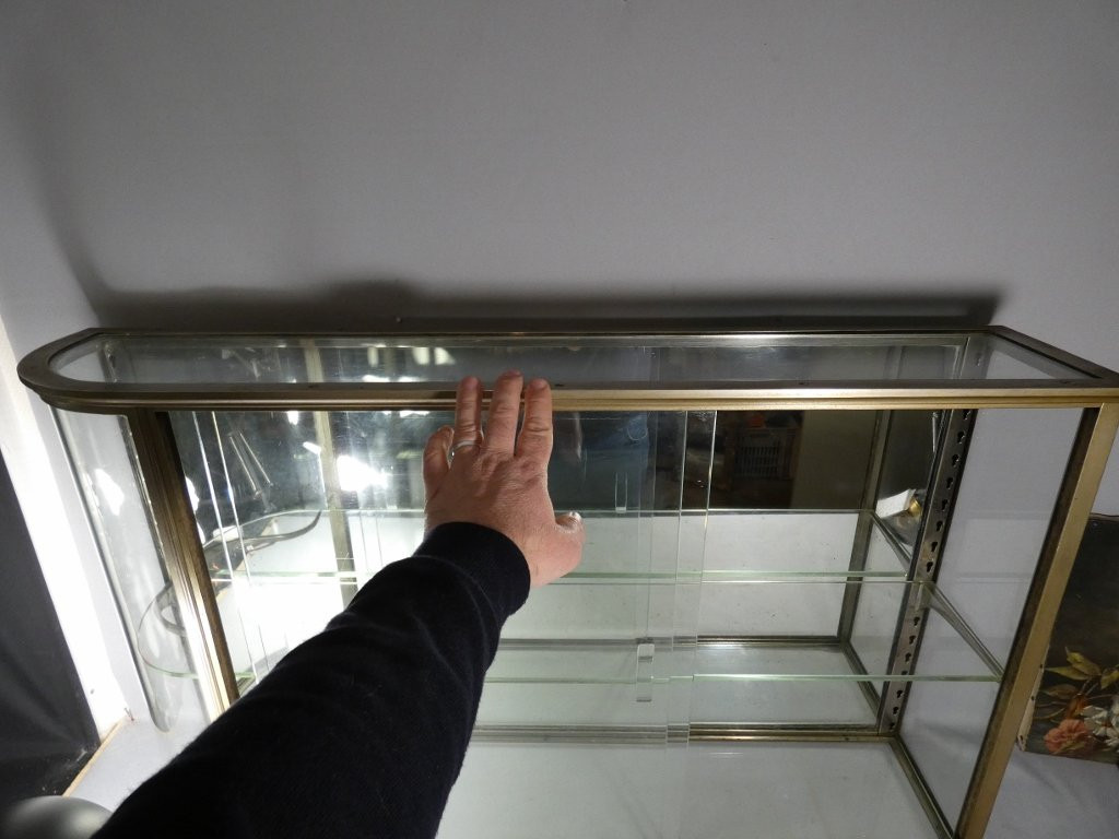 Brot, A Brass And Glass Shop Display Case With A Rounded Section, Early 20th Century-photo-8