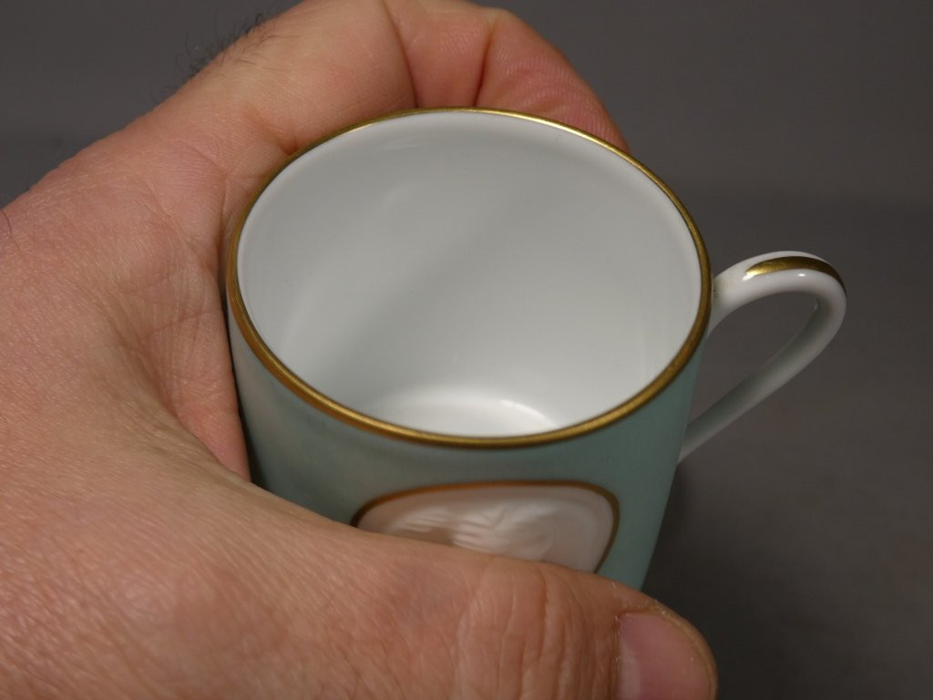 Limoges Porcelain Collector's Cup, Antique-style Biscuit Profile, Raynaud Manufactory-photo-4