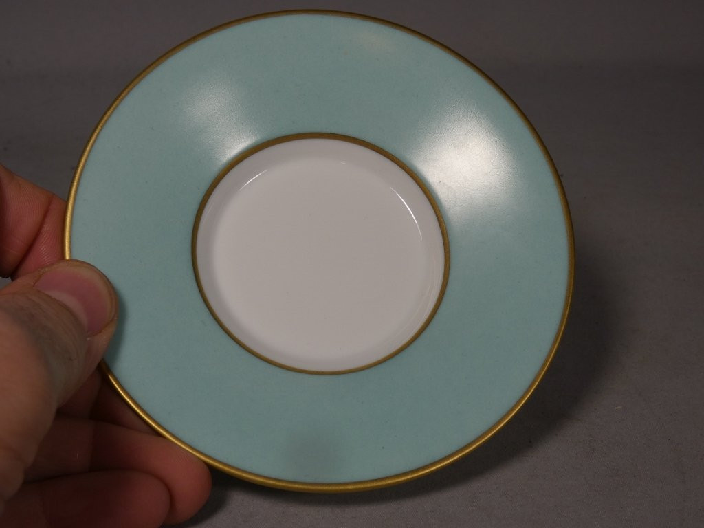 Limoges Porcelain Collector's Cup, Antique-style Biscuit Profile, Raynaud Manufactory-photo-2