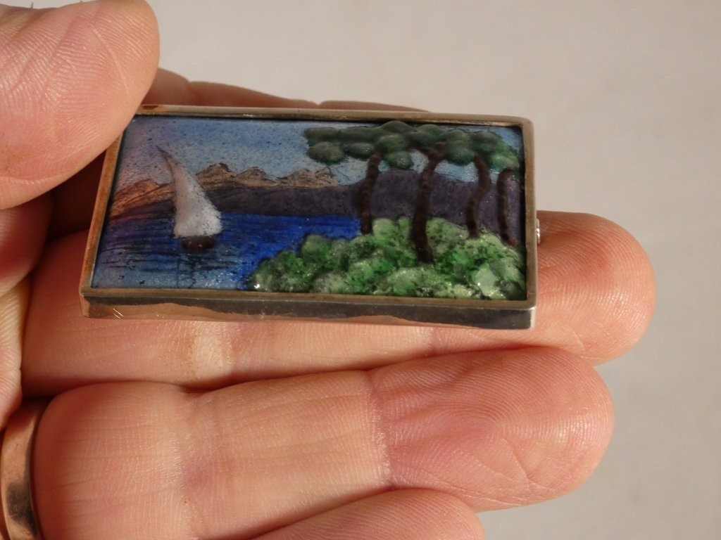 Broche en émail de Limoges peint sur cuivre, signée G Funck-photo-3