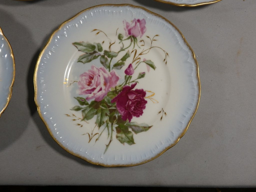 Haviland, 8 assiettes à dessert aux fleurs toutes différentes, porcelaine de Limoges fin XIX èm-photo-3
