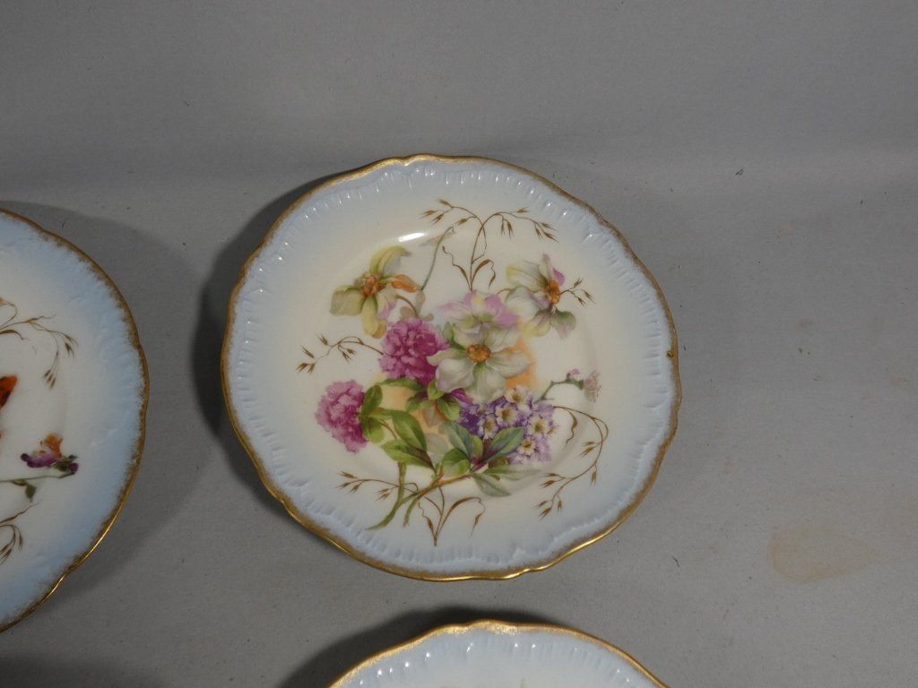 Haviland, 8 assiettes à dessert aux fleurs toutes différentes, porcelaine de Limoges fin XIX èm-photo-5