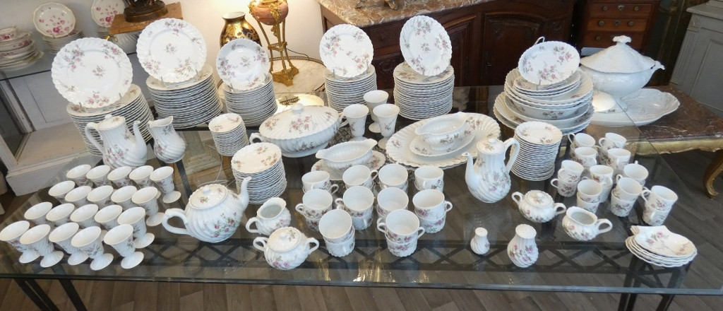 Haviland Torse Sylvie, rare service de table pour 20 personnes en porcelaine de Limoges