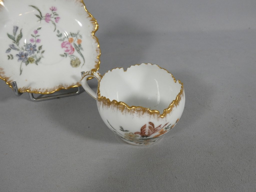 CFH-GDM, tasse de collection en porcelaine de Limoges peinte à la main, époque fin XIX ème-photo-3