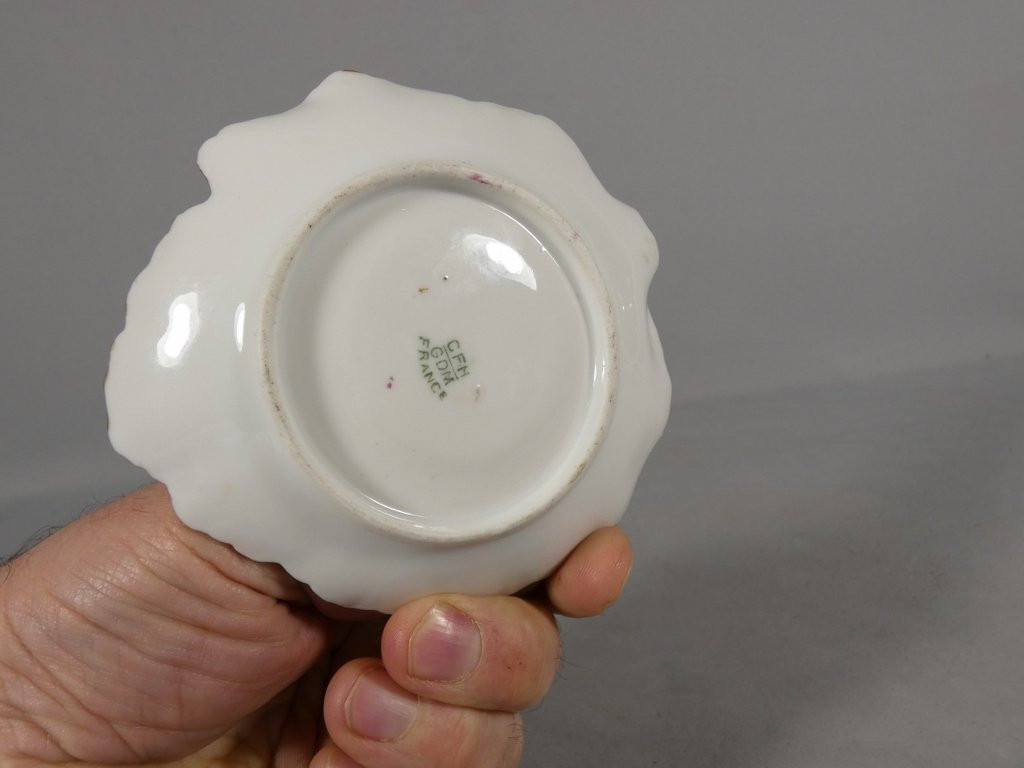 CFH-GDM, tasse de collection en porcelaine de Limoges peinte à la main, époque fin XIX ème-photo-7