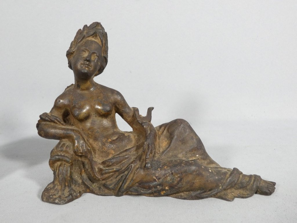 Paire de statuettes en fonte dans le goût de la Renaissance, époque XIX ème-photo-2