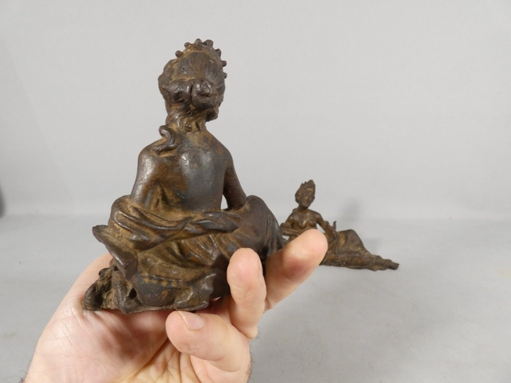 Paire de statuettes en fonte dans le goût de la Renaissance, époque XIX ème-photo-3