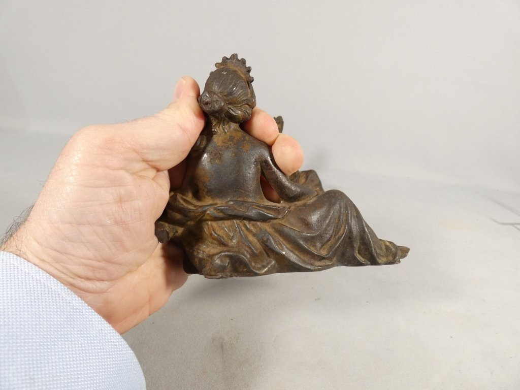 Paire de statuettes en fonte dans le goût de la Renaissance, époque XIX ème-photo-5