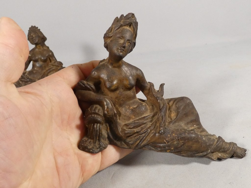 Paire de statuettes en fonte dans le goût de la Renaissance, époque XIX ème-photo-6