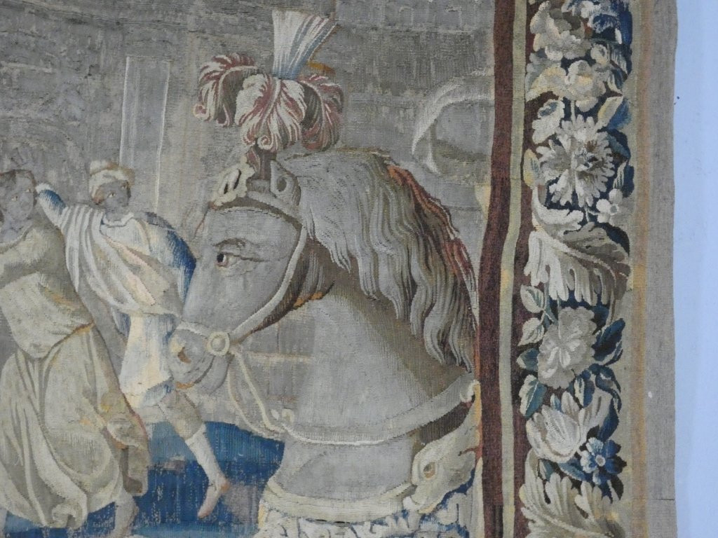 Aubusson 17th Century, Large Tapestry With Figures And A Horse In Wool-photo-4