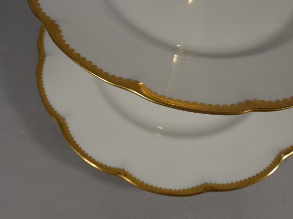 Serviteur, présentoir à dessert ou mignardises en porcelaine de Limoges, manufacture Haviland-photo-2