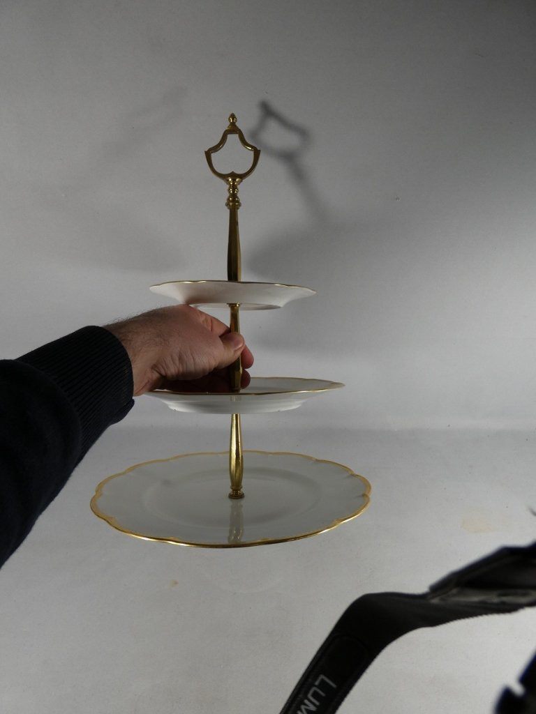 Serviteur, présentoir à dessert ou mignardises en porcelaine de Limoges, manufacture Haviland-photo-3