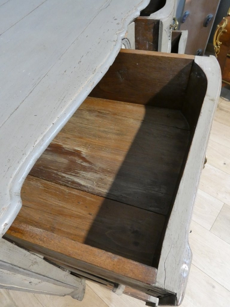 Commode arbalète en bois peint d'époque Louis XV, milieu XVIII ème siècle-photo-4