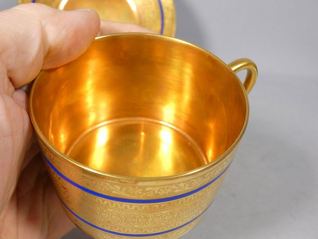 Incrustation d'or, tasse de collection en porcelaine de Limoges, époque début XX ème-photo-1