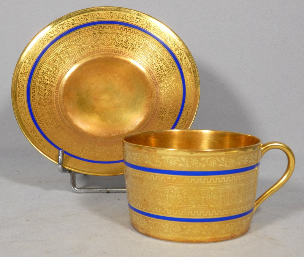 Incrustation d'or, tasse de collection en porcelaine de Limoges, époque début XX ème