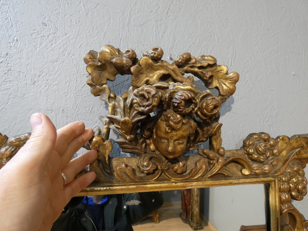 Miroir italien baroque aux anges en bois doré, époque début XVIII ème siècle-photo-7
