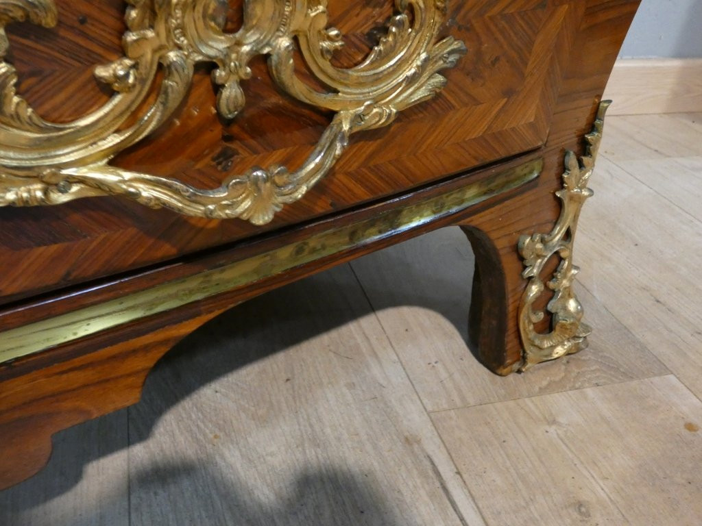 Commode tombeau époque Régence estampille FMD pour François Mondon, début XVIII ème siècle-photo-6