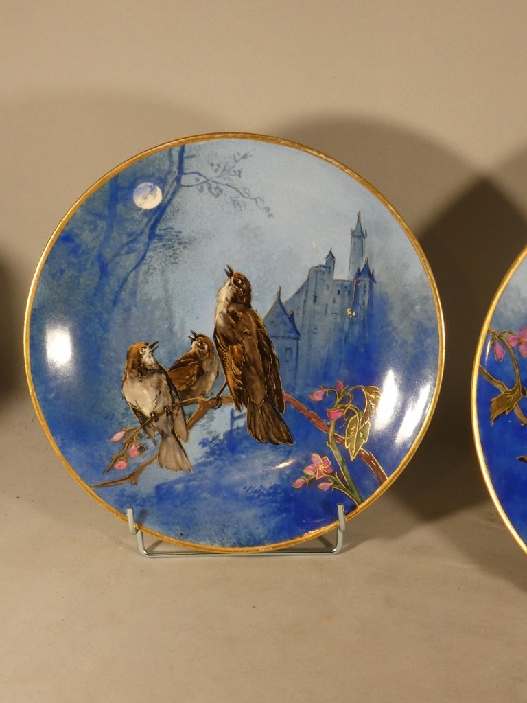 Paire de plats aux oiseaux, moineaux et hirondelles en porcelaine de Limoges peint main-photo-2
