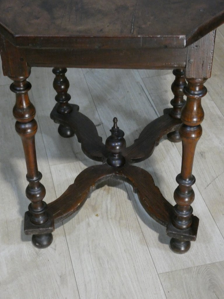 Louis XIII Period Walnut Cabaret Or Occasional Table, 17th Century-photo-6