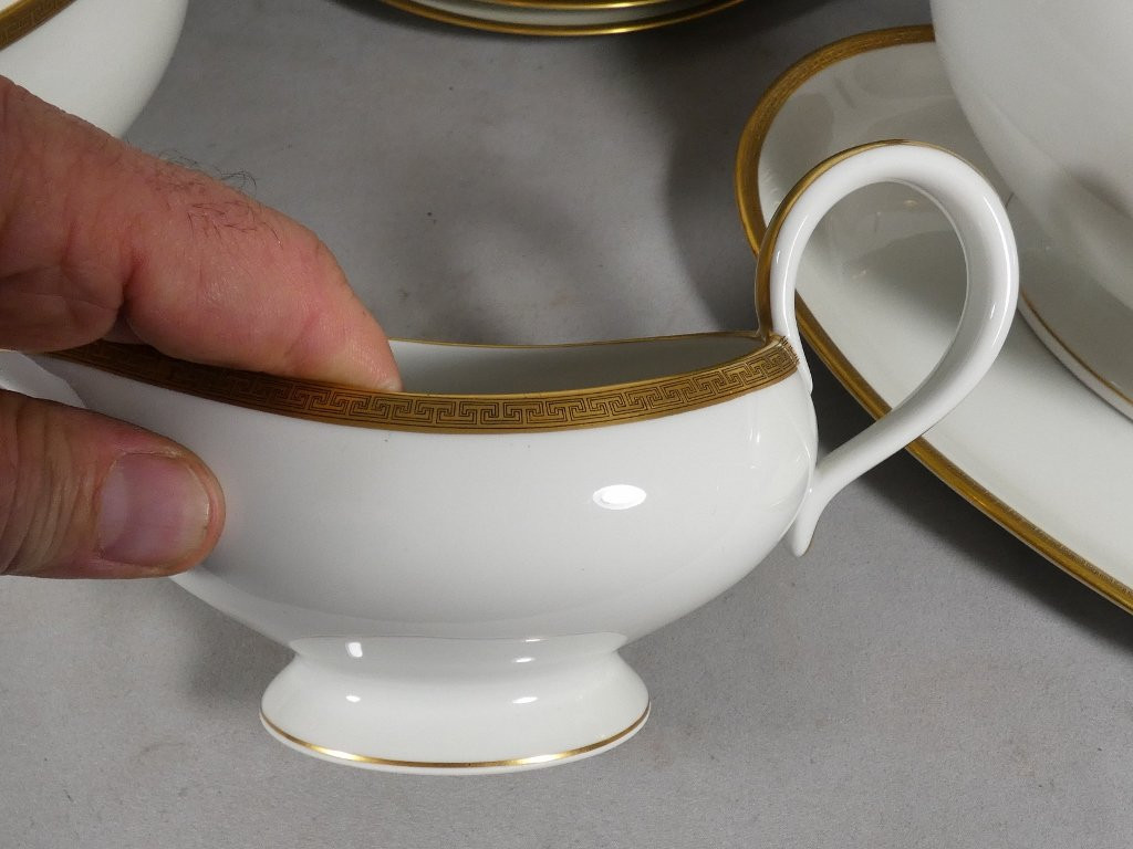 Gold And Black Greek Frieze, 12-person Service In Limoges Porcelain 56 Pieces-photo-2