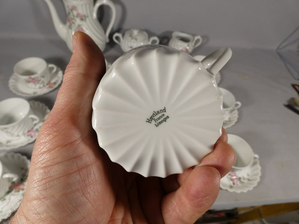 Haviland Torse Eglantine, service à café pour 12 personnes en porcelaine de Limoges Bracquemond-photo-3