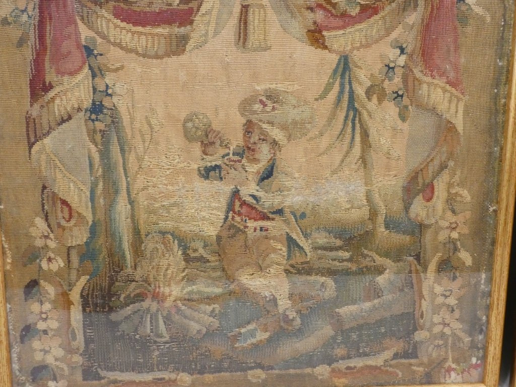 Paire de fragments de tapisserie d'époque XVII ème siècle, tableaux encadrés-photo-1