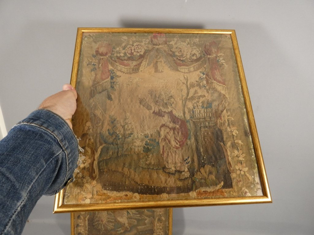 Paire de fragments de tapisserie d'époque XVII ème siècle, tableaux encadrés-photo-4