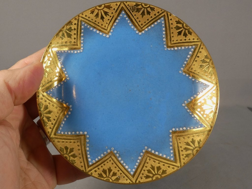 Tasse de collection turquoise et incrustation d'or, porcelaine de Limoges-photo-2