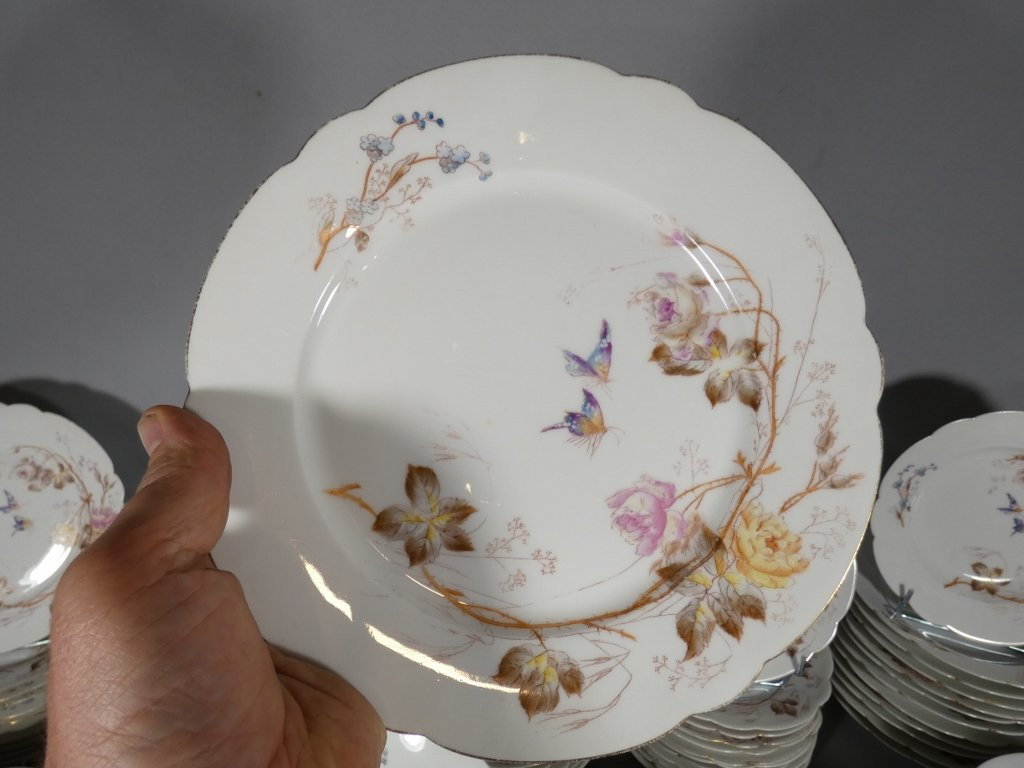 Flowers And Butterflies, Limoges Porcelain Dinner Service For 12, Londé, 19th Century-photo-3