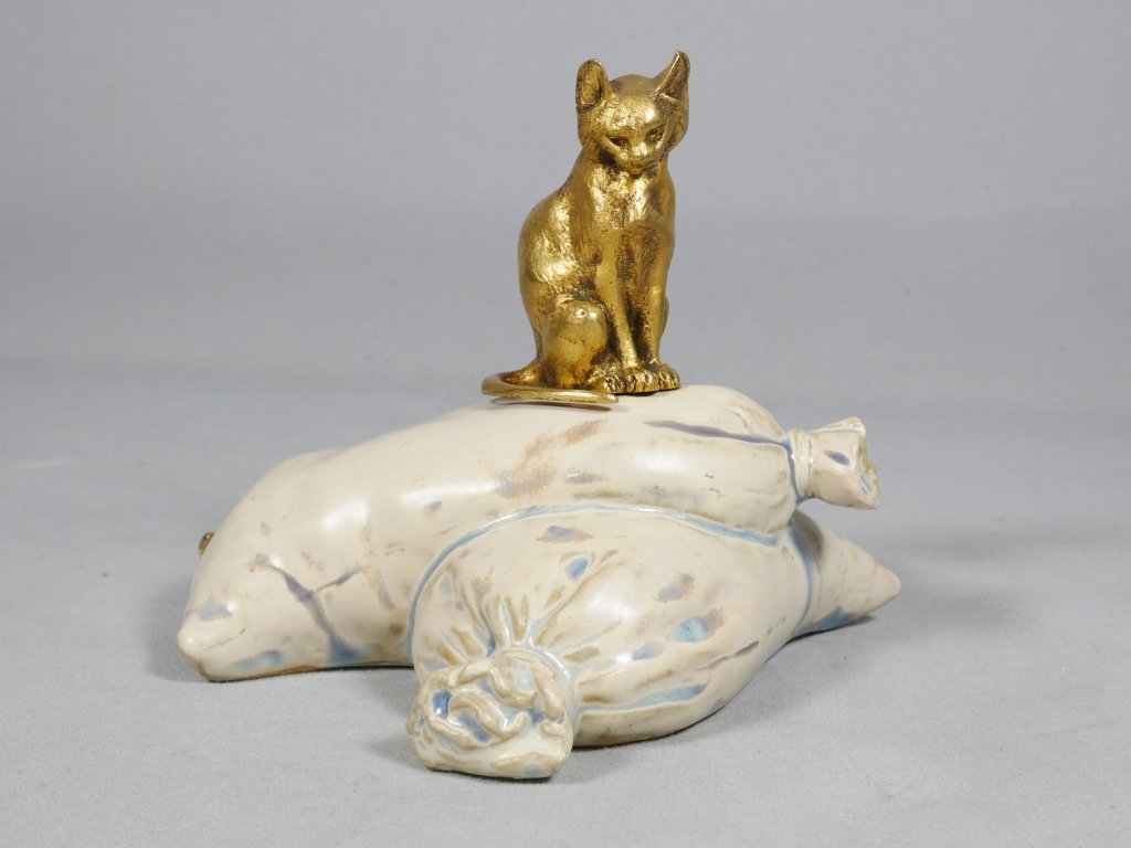 Susse frères, le chat sur sacs de farine, bronze et porcelaine, début XX ème-photo-2