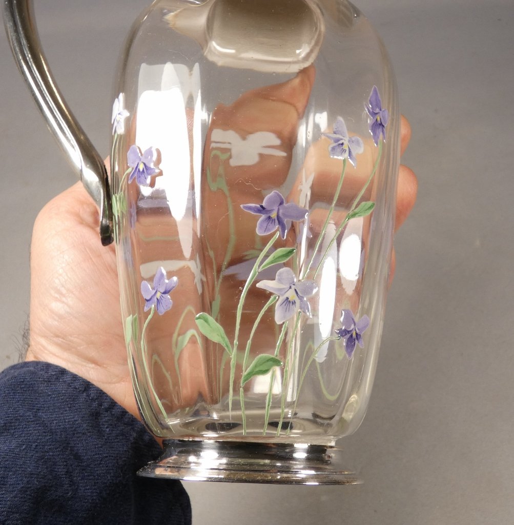 Christofle Gallia, aiguière métal argenté et verre émaillé aux violettes, époque début XX ème-photo-2