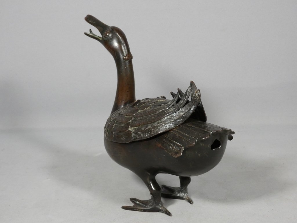 China 19th Century, Duck Perfume Burner In Patinated Bronze-photo-1
