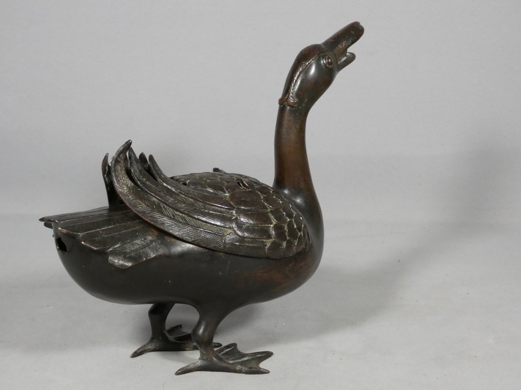 China 19th Century, Duck Perfume Burner In Patinated Bronze-photo-2