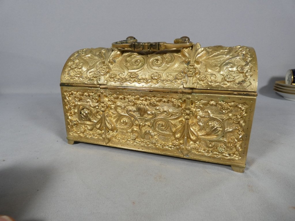 Coffret en bronze doré de style néo-gothique, XIXe siècle-photo-1