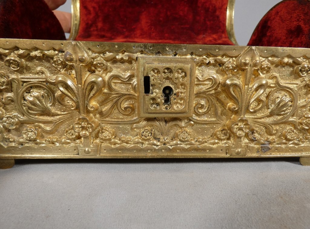 Coffret en bronze doré de style néo-gothique, XIXe siècle-photo-7